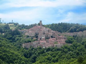 Castelnuovo_val_di_cecina